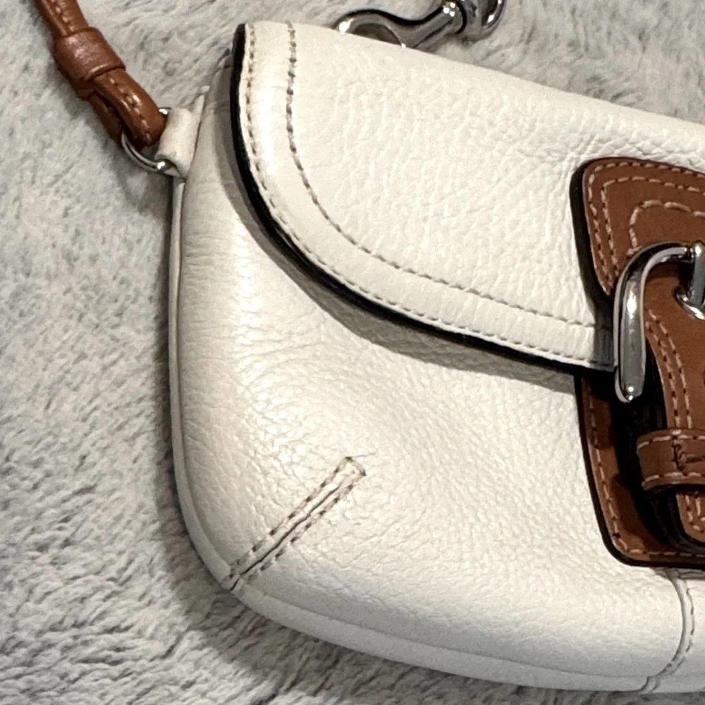 Coach Y2K Boho Leather Wristlet - Picture 5 of 15